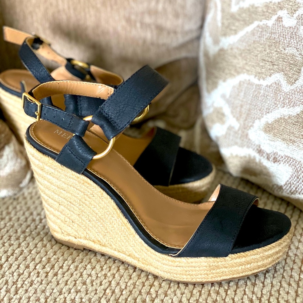 Platform back sandals. Size 6.5